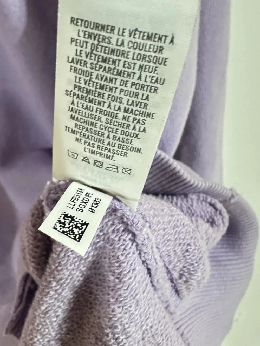 AERIE Women’s Lavender Going Off The Rails” Graphic Crewneck Sweatshirt Size XS
